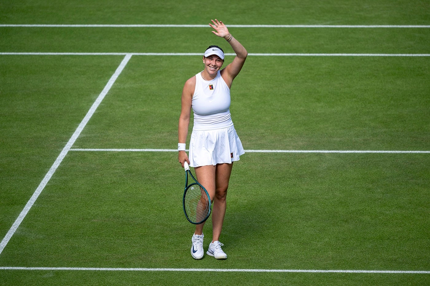 Anisimova upsets top-ranked Sabalenka to reach Wimbledon 2025 women's final | sportzpoint.com